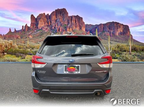 Used 2022 Subaru Forester Premium AWD/4WD image 7