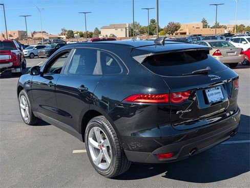 Used 2020 Jaguar F-PACE Premium image 4