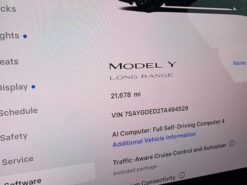 Used 2026 Tesla Model Y 2WD image 27