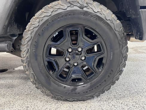 Used 2015 Jeep Wrangler Unlimited Sport AWD/4WD image 15