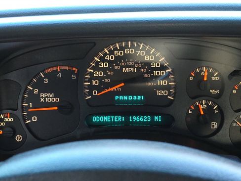 Used 2004 Chevrolet Silverado 3500 LT w/ Heavy-Duty Power Package image 18