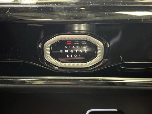 New 2026 Jeep Grand Cherokee L Limited w/ Luxury Tech Group II image 23