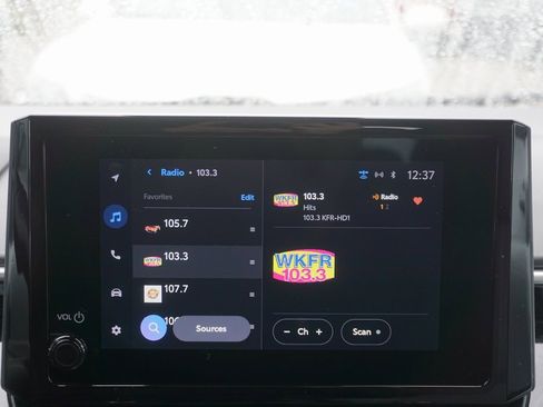 Used 2023 Toyota Corolla SE image 11