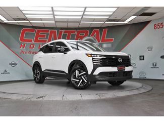 Used 2026 Nissan Kicks SV w/ SV Premium Package FWD video 1