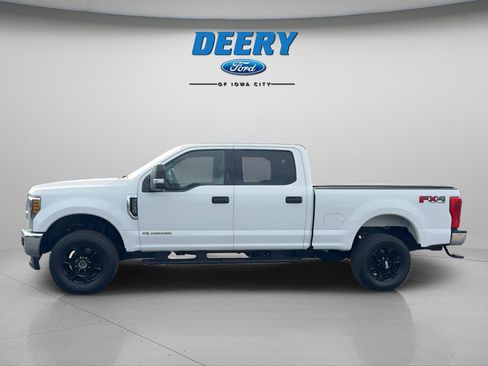 Used 2018 Ford F250 XLT w/ XLT Value Package AWD/4WD image 2