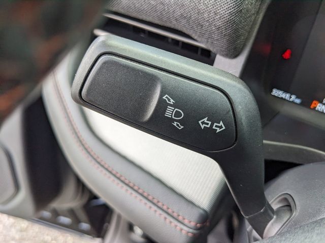 Used 2025 Ford Explorer Active RWD image 30