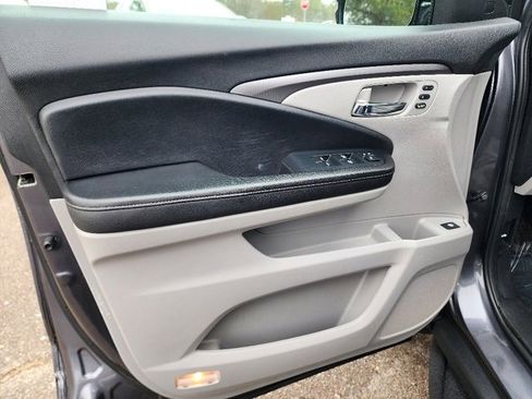 Used 2023 Honda Ridgeline RTL-E image 19