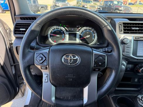 Used 2016 Toyota 4Runner SR5 Premium AWD/4WD image 14