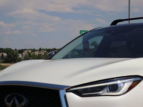 Certified 2020 INFINITI QX50 Luxe w/ Navigation Package image 11