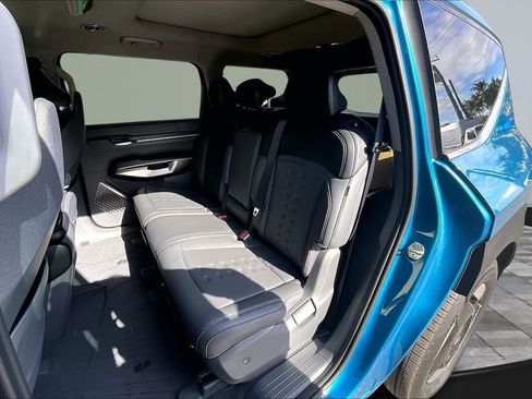 Used 2024 Kia EV9 Wind image 21