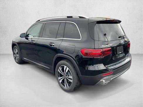 Used 2026 Mercedes-Benz GLB 250 4MATIC image 9
