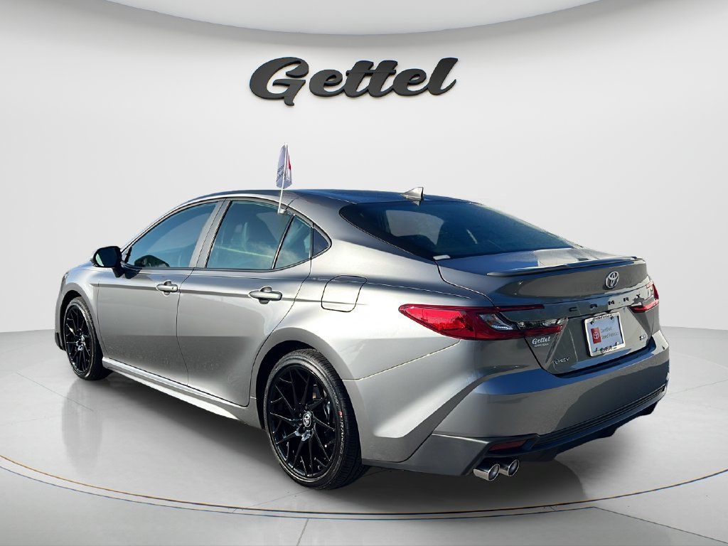 Used 2026 Toyota Camry SE w/ Convenience Package FWD image 7