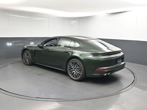 New 2026 Porsche Panamera 4 image 3