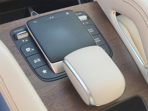 Used 2022 Mercedes-Benz GLE 350 4MATIC image 18