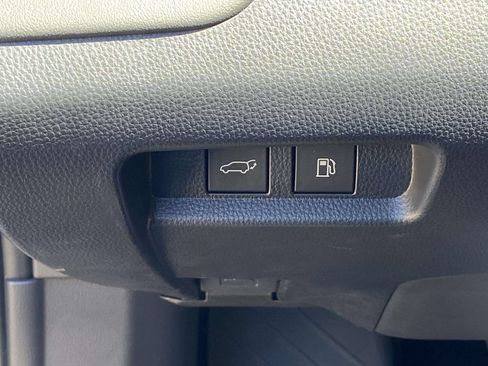 Used 2025 Toyota Crown Signia AWD/4WD image 28