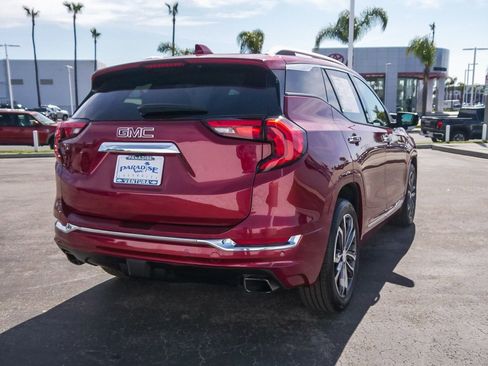 Used 2018 GMC Terrain Denali w/ Advanced Safety Package image 7