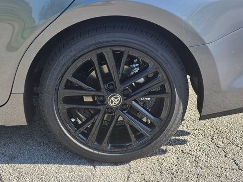 New 2026 Toyota Camry SE FWD image 32