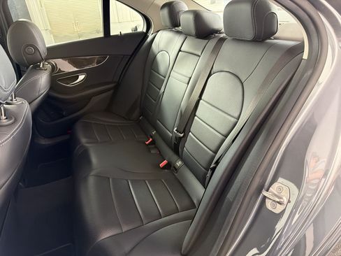 Used 2018 Mercedes-Benz C 300 4MATIC Sedan image 15