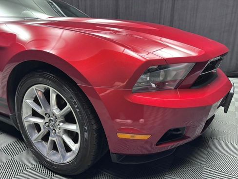 Used 2010 Ford Mustang Premium RWD image 20