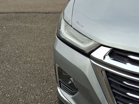 Certified 2023 Chevrolet Traverse LT image 9