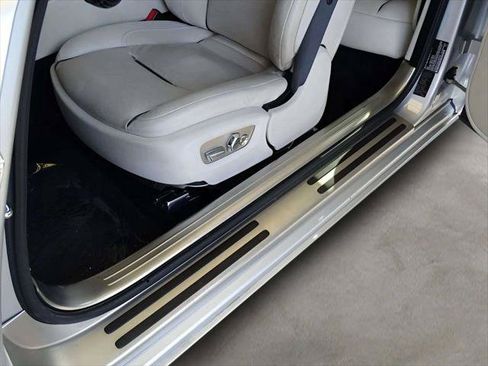Certified 2014 Rolls-Royce Wraith RWD image 19