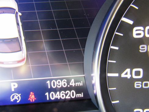 Used 2018 Audi A6 2.0T Premium w/ 20" Black Optic Package image 10