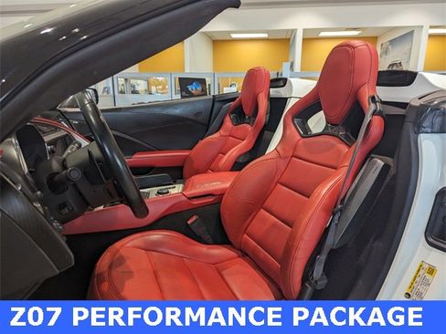 Used 2015 Chevrolet Corvette Z06 w/ 3LZ Preferred Equipment Group image 3