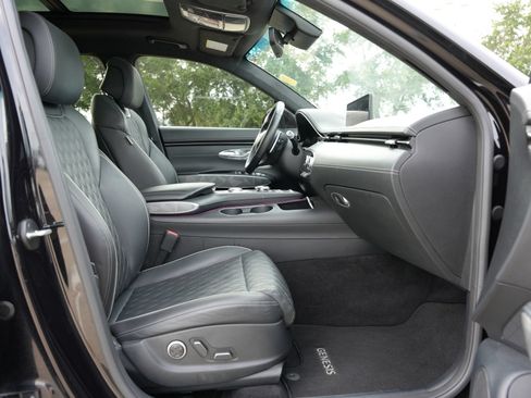 Used 2024 Genesis GV70 3.5T Sport w/ Sport Advanced Package AWD/4WD image 24