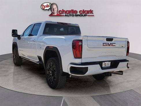 New 2026 GMC Sierra 2500 Denali w/ Denali Reserve Package image 3
