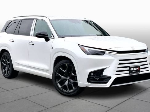 New 2026 Lexus TX 500h AWD image 2