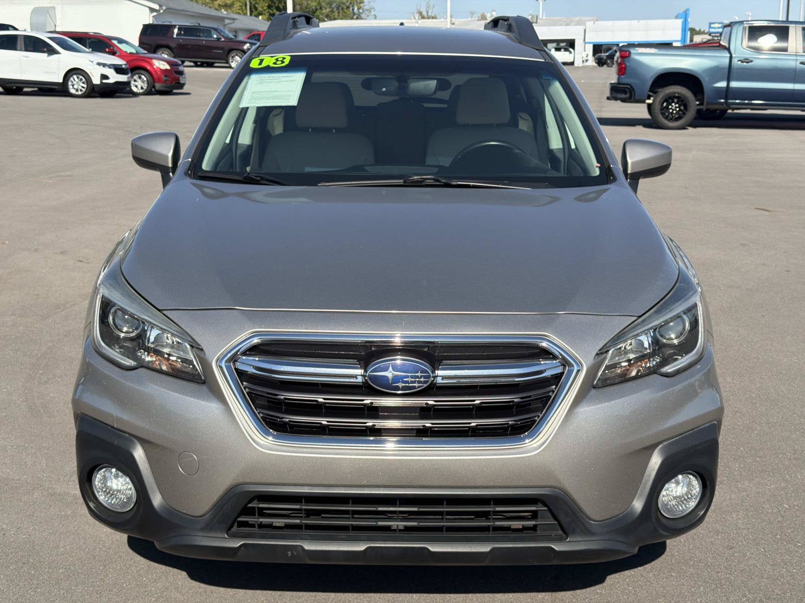 Used 2018 Subaru Outback 2.5i Premium AWD/4WD image 2