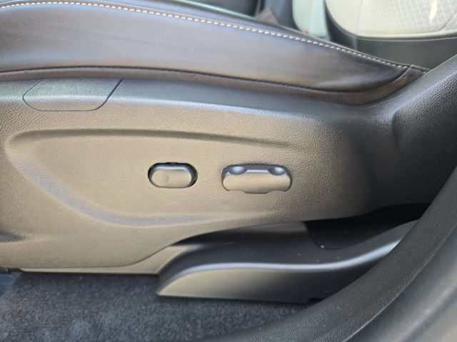 Certified 2020 Buick Encore Preferred FWD image 18
