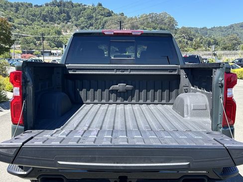 Used 2026 Chevrolet Silverado 1500 LT Trail Boss w/ Convenience Package II AWD/4WD image 36