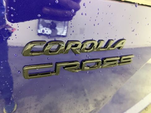 Used 2025 Toyota Corolla Cross AWD Hybrid w/ Convenience Package image 10