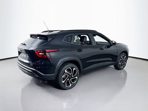 New 2026 Chevrolet Trax RS w/ Sunroof Package image 5