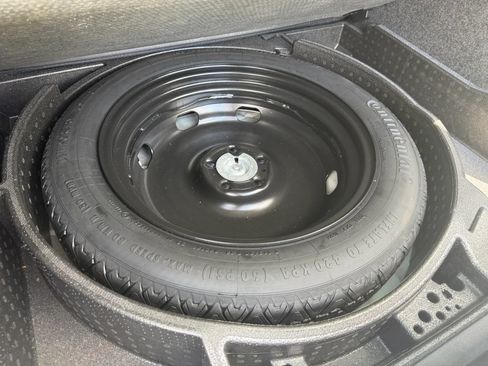 Used 2016 Volkswagen Tiguan S FWD image 42