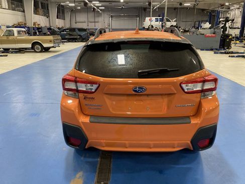 Used 2018 Subaru Crosstrek 2.0i Premium image 6