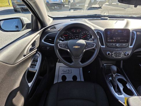 Used 2024 Chevrolet Malibu LT image 12