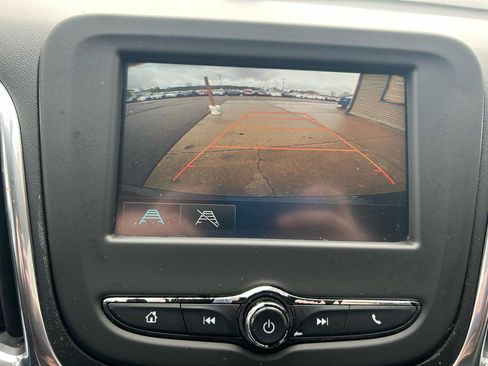 Used 2018 Chevrolet Equinox LT FWD image 22