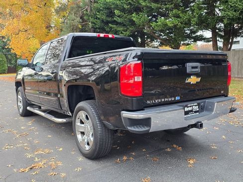 Used 2017 Chevrolet Silverado 1500 LT w/ LT Eassist Package image 4