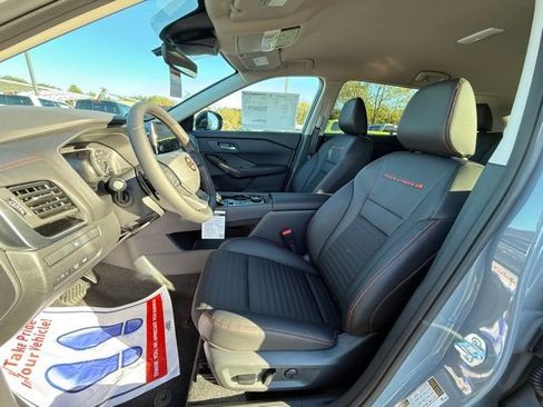 New 2026 Nissan Rogue SV image 12