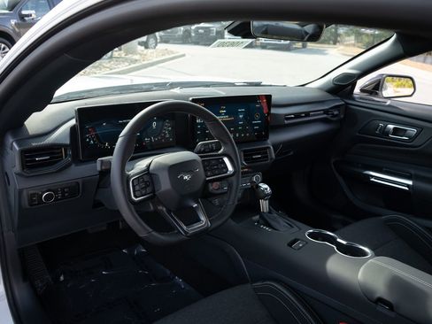 New 2026 Ford Mustang Coupe image 13