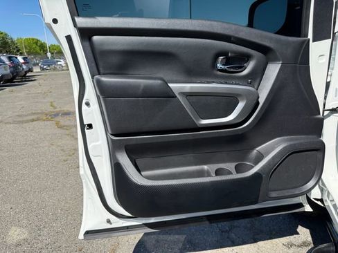 Used 2021 Nissan Titan SV w/ Accessory Utility Package AWD/4WD image 15