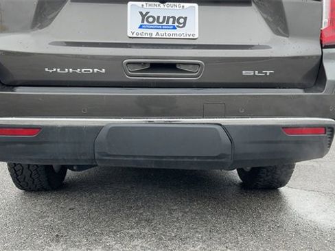 Used 2021 GMC Yukon XL SLT image 8