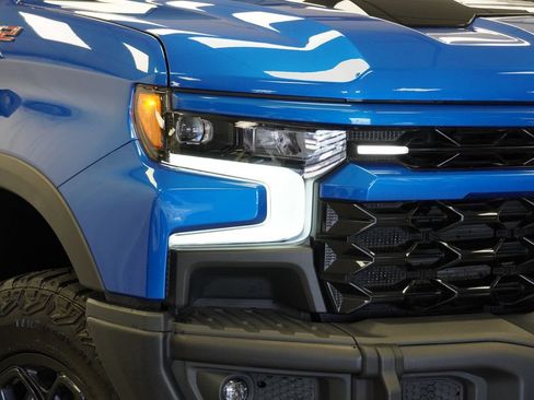 Used 2023 Chevrolet Silverado 1500 ZR2 w/ ZR2 Bison Edition AWD/4WD image 37