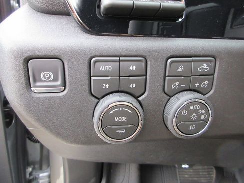 New 2026 Chevrolet Silverado 3500 High Country w/ High Country Premium Package image 29