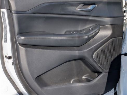 Certified 2024 Jeep Grand Cherokee L Laredo image 14