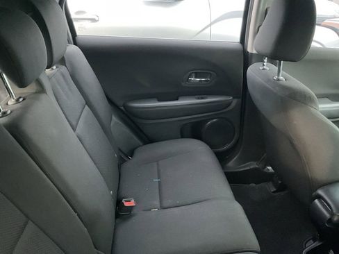 Used 2017 Honda HR-V LX image 4