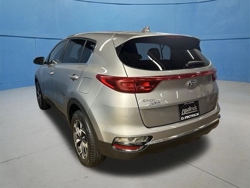 Used 2022 Kia Sportage LX image 7