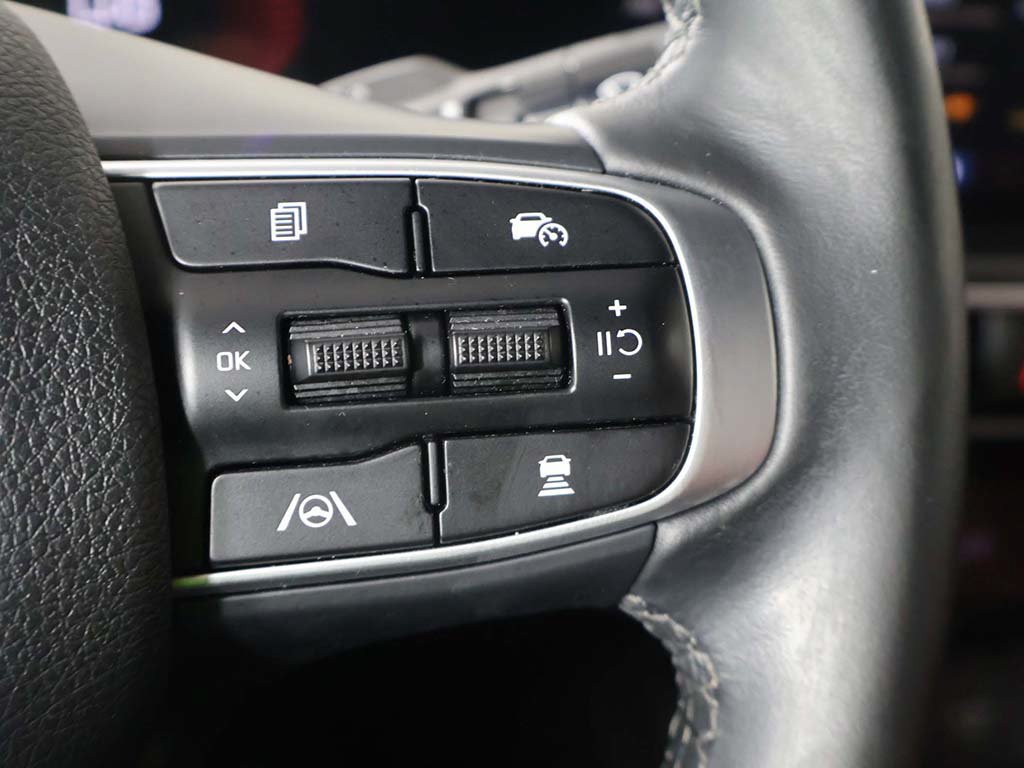 Used 2025 Kia K5 GT-Line w/ GT-Line Premium Package FWD image 41